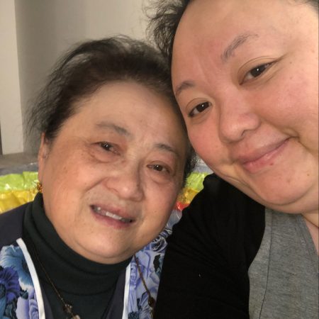 Yawg txiv, Shoualue Thoj, Hmong entrepreneur